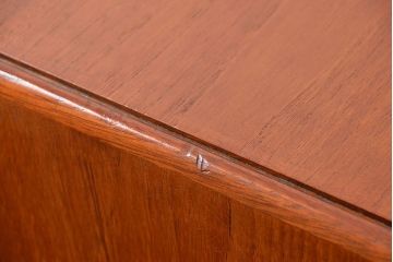 北欧家具 ロングサイズの北欧ビンテージ チーク材 サイドボード(リビングボード、キャビネット)