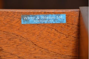 北欧家具 ロングサイズの北欧ビンテージ チーク材 サイドボード(リビングボード、キャビネット)