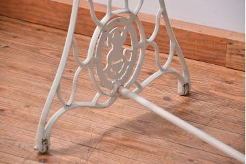 イギリスアンティーク 古材を使ってリメイクしたシンガーミシンテーブル(1)(作業台、机)