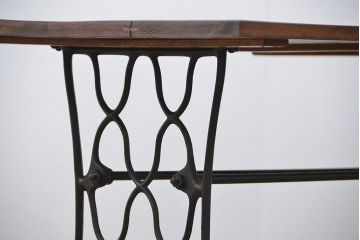 イギリスアンティーク 古材を使ってリメイクしたシンガーミシンテーブル(3)(作業台、机)