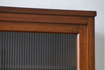 アンティーク家具　アンティーク モールガラス入りの大振りな二段重ね食器棚(収納棚、カップボード)