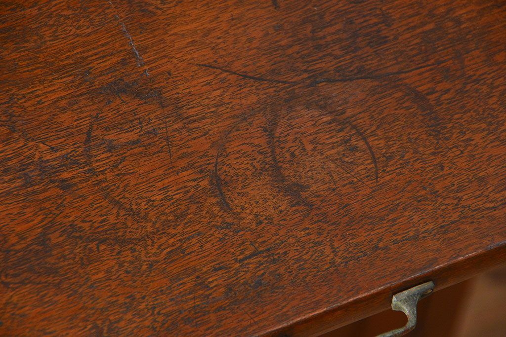 アンティーク家具　アンティーク モールガラス入りの大振りな二段重ね食器棚(収納棚、カップボード)