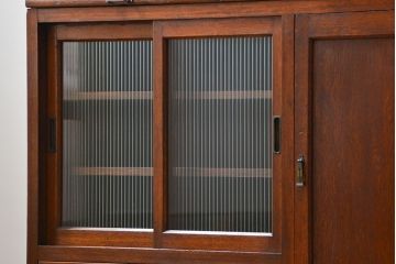 アンティーク家具　アンティーク モールガラス入りの大振りな二段重ね食器棚(収納棚、カップボード)