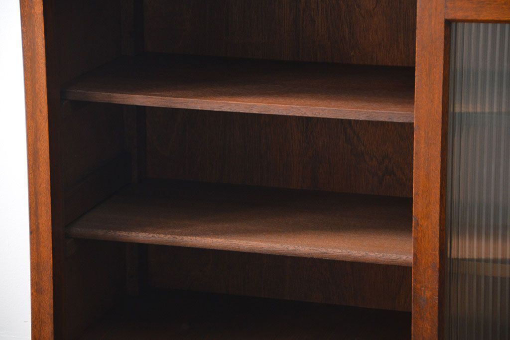 アンティーク家具　アンティーク モールガラス入りの大振りな二段重ね食器棚(収納棚、カップボード)