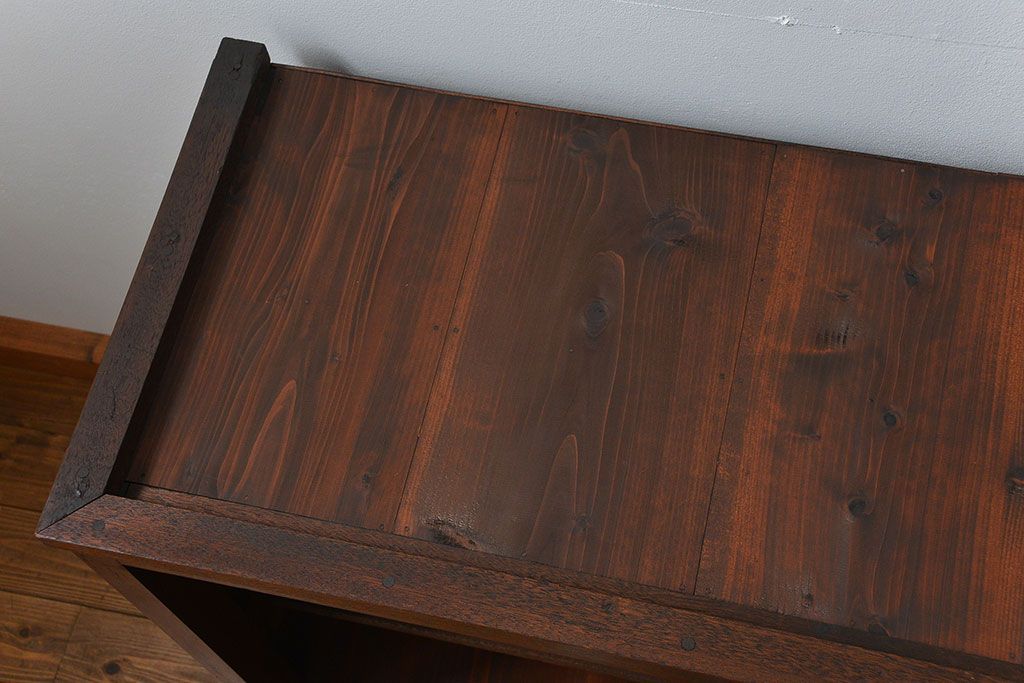 アンティーク家具　アンティーク モールガラス入りの大振りな二段重ね食器棚(収納棚、カップボード)