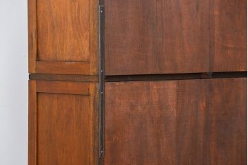 アンティーク家具　アンティーク モールガラス入りの大振りな二段重ね食器棚(収納棚、カップボード)