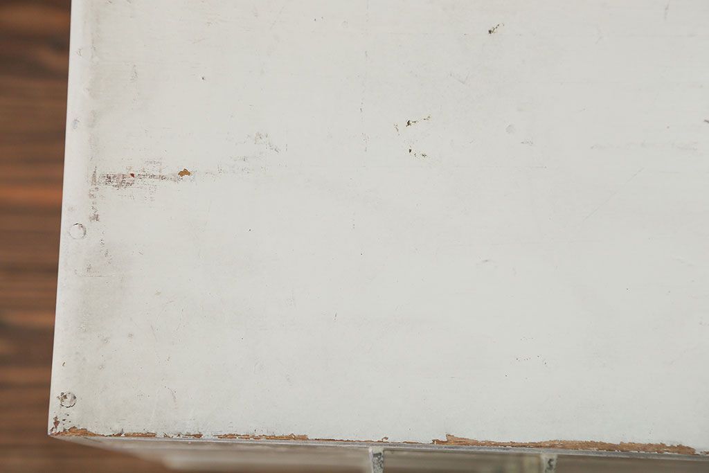 レトロ家具　昭和レトロ ペンキのはげた五段小引き出し