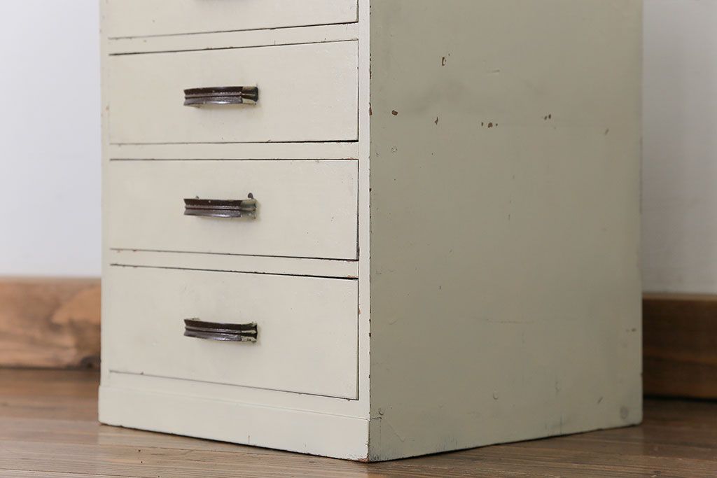 レトロ家具　昭和レトロ ペンキのはげた五段小引き出し
