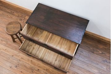 アンティーク家具　古民具・骨董 前面桐材の時代箪笥ローボード(桐箪笥、桐たんす)