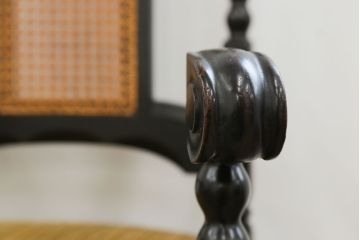 アンティーク家具　大正ロマン 上質な古いナラ材のアームチェア(椅子、イス)