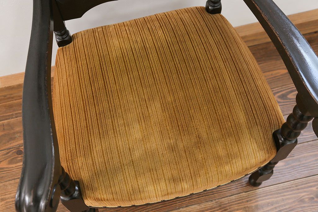 アンティーク家具　大正ロマン 上質な古いナラ材のアームチェア(椅子、イス)