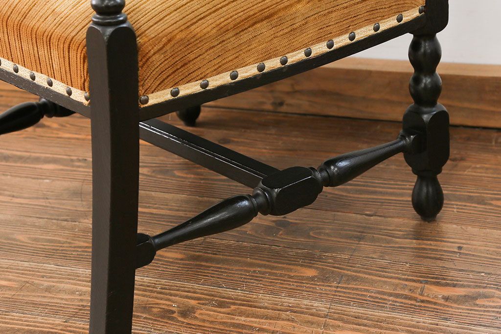 アンティーク家具　大正ロマン 上質な古いナラ材のアームチェア(椅子、イス)