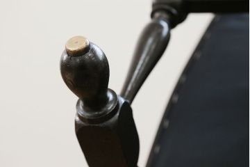 アンティーク家具　大正ロマン 上質な古いナラ材のアームチェア(椅子、イス)