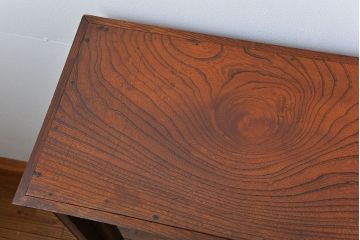 アンティーク家具　アンティーク 特別注文造り 三方欅材の大振りな収納棚(戸棚、ガラスケース)