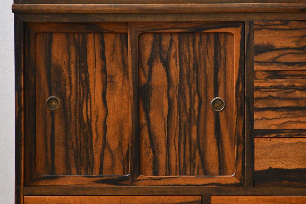 アンティーク家具　古民具・骨董 前面黒柿無垢材 二段重ね 高級茶箪笥(水屋箪笥)