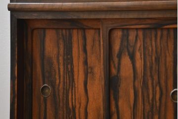 アンティーク家具　古民具・骨董 前面黒柿無垢材 二段重ね 高級茶箪笥(水屋箪笥)