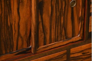 アンティーク家具　古民具・骨董 前面黒柿無垢材 二段重ね 高級茶箪笥(水屋箪笥)