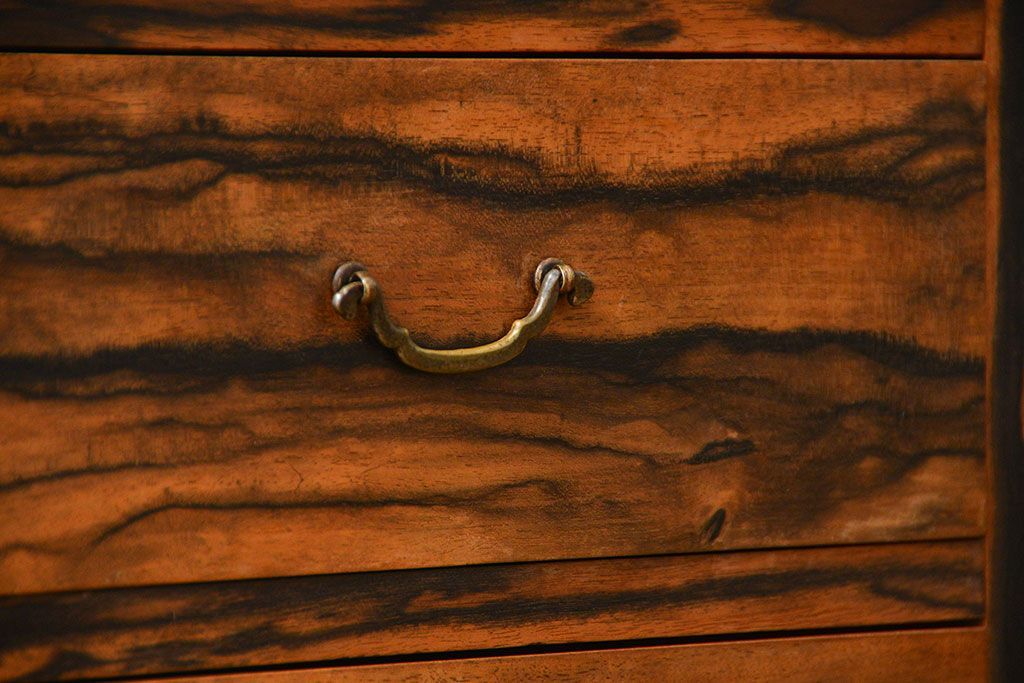 アンティーク家具　古民具・骨董 前面黒柿無垢材 二段重ね 高級茶箪笥(水屋箪笥)