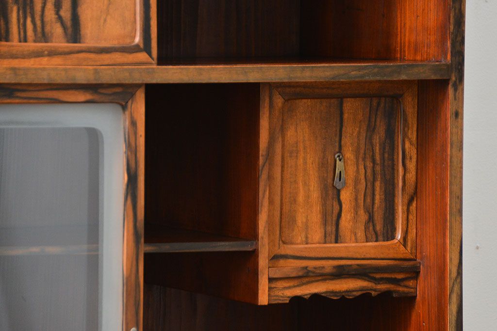 アンティーク家具　古民具・骨董 前面黒柿無垢材 二段重ね 高級茶箪笥(水屋箪笥)