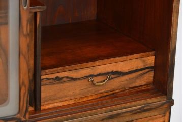 アンティーク家具　古民具・骨董 前面黒柿無垢材 二段重ね 高級茶箪笥(水屋箪笥)