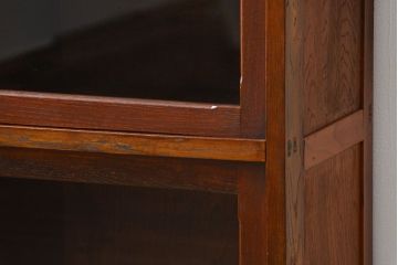 レトロ家具　昭和レトロ 前面栗材のシンプルなアンティーク収納棚(本棚、飾り棚、食器棚)