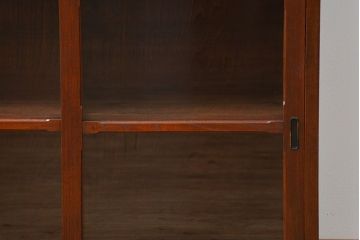 レトロ家具　昭和レトロ 前面栗材のシンプルなアンティーク収納棚(本棚、飾り棚、食器棚)