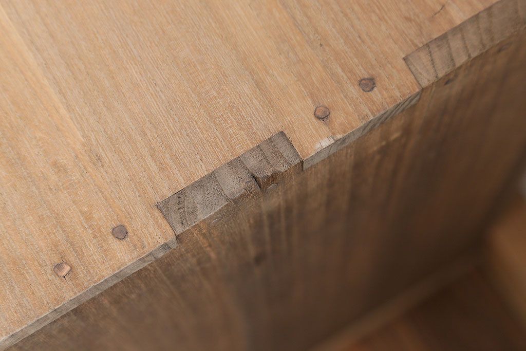 アンティーク家具　アンティーク 古い桐材の小箪笥(チェスト、小引き出し、桐箪笥、桐たんす)