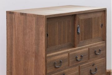 アンティーク家具　アンティーク 古い桐材の小箪笥(チェスト、小引き出し、桐箪笥、桐たんす)