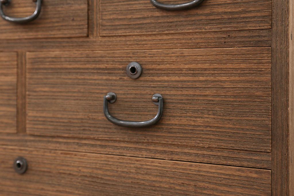 アンティーク家具　アンティーク 古い桐材の小箪笥(チェスト、小引き出し、桐箪笥、桐たんす)