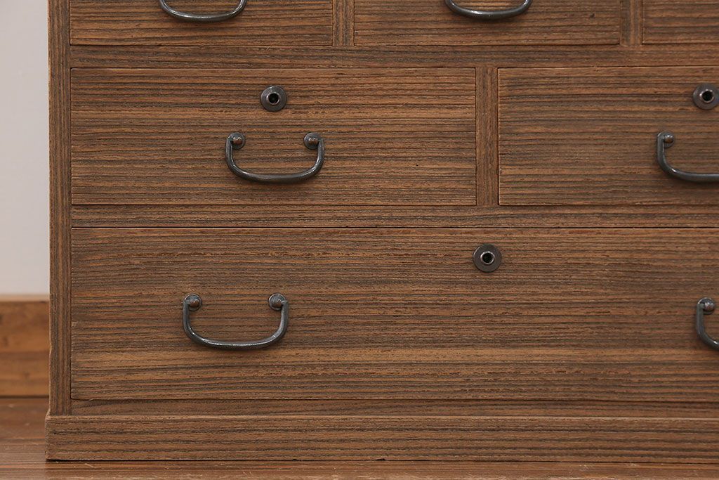 アンティーク家具　アンティーク 古い桐材の小箪笥(チェスト、小引き出し、桐箪笥、桐たんす)