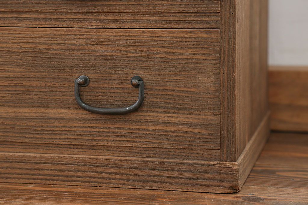 アンティーク家具　アンティーク 古い桐材の小箪笥(チェスト、小引き出し、桐箪笥、桐たんす)