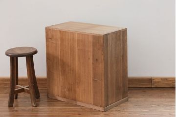 アンティーク家具　アンティーク 古い桐材の小箪笥(チェスト、小引き出し、桐箪笥、桐たんす)