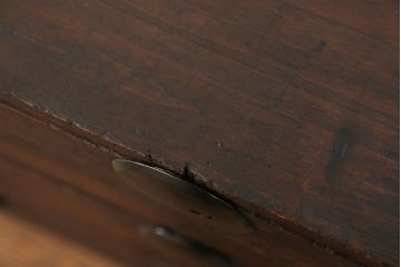 アンティーク家具　古民具・骨董 前面桐材の使い込まれた時代箪笥ローボード(ローチェスト、桐箪笥、桐たんす)