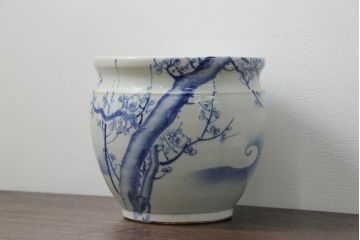 アンティーク雑貨　アンティーク 花鳥の図 染付 水鉢(手水鉢、水甕)