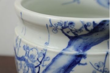 アンティーク雑貨　アンティーク 花鳥の図 染付 水鉢(手水鉢、水甕)