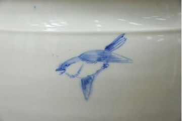 アンティーク雑貨　アンティーク 花鳥の図 染付 水鉢(手水鉢、水甕)