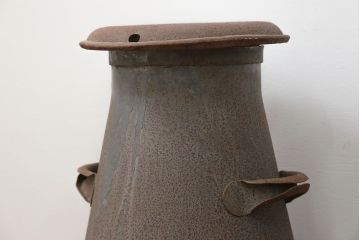 アンティーク雑貨　昭和レトロ 古いアイアンの牛乳缶2個セット(ミルク缶)
