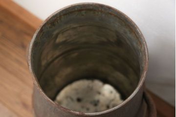 アンティーク雑貨　昭和レトロ 古いアイアンの牛乳缶2個セット(ミルク缶)