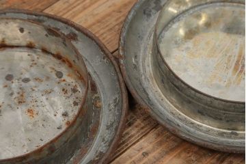 アンティーク雑貨　昭和レトロ 古いアイアンの牛乳缶3個セット(ミルク缶)