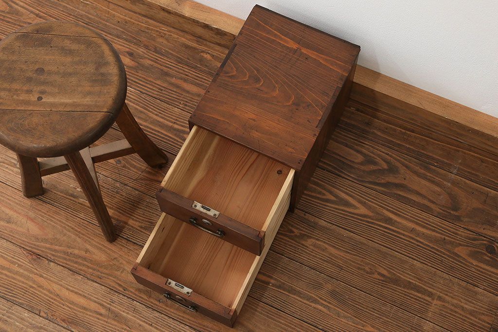 レトロ家具　昭和レトロ 古い木の二段小引き出し
