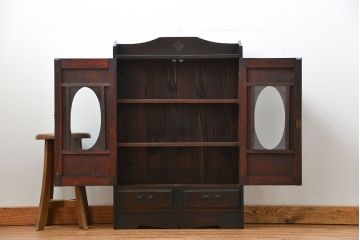 アンティーク家具　アンティーク 古い栓材の小振りな丸窓本箱(ブックケース、収納棚)