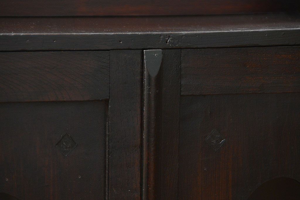 アンティーク家具　アンティーク 古い栓材の小振りな丸窓本箱(ブックケース、収納棚)