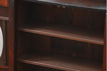 アンティーク家具　アンティーク 古い栓材の小振りな丸窓本箱(ブックケース、収納棚)