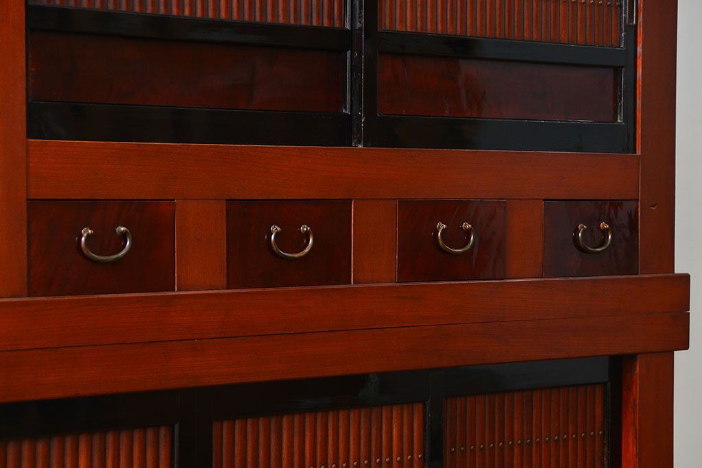 アンティーク家具　古民具・骨董 前面欅材!美しい七尺近江水屋箪笥