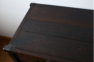 アンティーク家具　古民具・骨董 極厚金具の三国車箪笥(帳場箪笥、船箪笥)