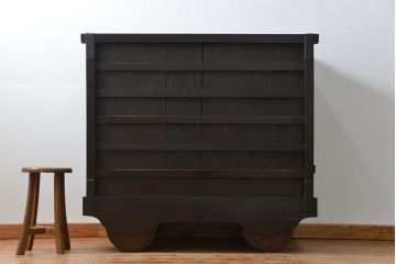 アンティーク家具　古民具・骨董 極厚金具の三国車箪笥(帳場箪笥、船箪笥)