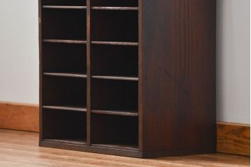 アンティーク家具　アンティーク 古い木の小振りな書類棚(マス目棚、収納棚、飾り棚)