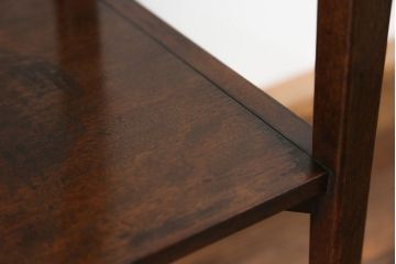 アンティーク雑貨　アンティーク 古い木の上品な高脚花台(サイドテーブル)