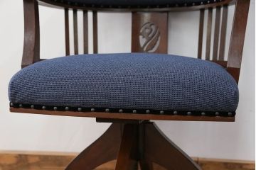 アンティーク家具　大正ロマン 古いナラ材の上品な回転椅子(回転イス、ドクターチェア)