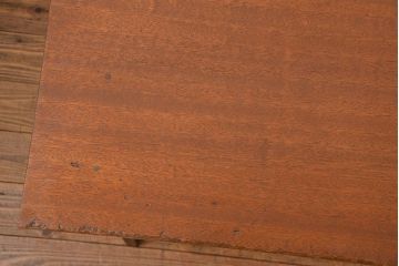 レトロ家具　アンティーク レトロなデザインのサイドテーブル(机)